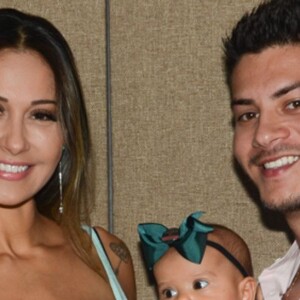 Mayra Cardi foi elogiada pela web após citar o nome de seus ex-maridos em homenagem: 'Maturidade'