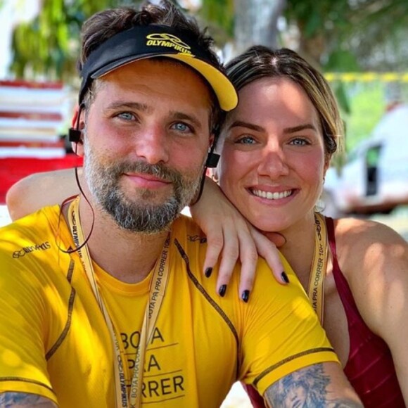 Bruno Gagliasso e Giovanna Ewbank optam por exposição dos filhos