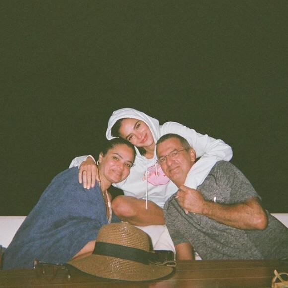 Bruna Marquezine mostrou fotos do aniversário de 25 anos nesta quinta-feira, dia 13 de agosto de 2020