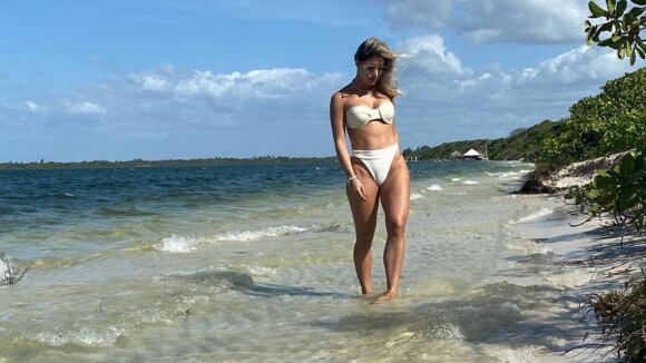 Thyane Dantas usa biquíni cavado e valoriza corpo em look moda praia. Fotos!