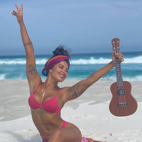 Aline Riscado fala sobre o seu corpo na quarentena