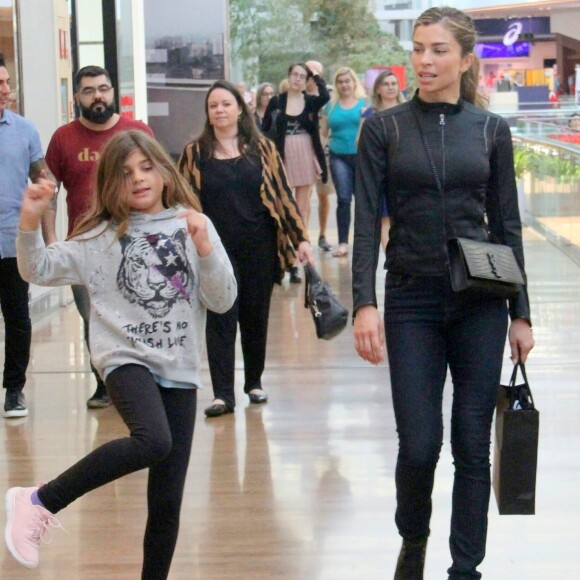 Grazi Massafera dedica ainda mais tempo à filha, Sofia