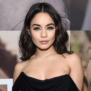 Vanessa Hudgens aceitou o desafio e movimentou os internautas: 'Eu tinha que fazer esse'