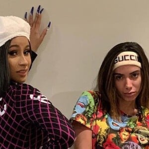 Cardi B e Anitta já apareceram juntas em foto: as duas terão um parceria musical