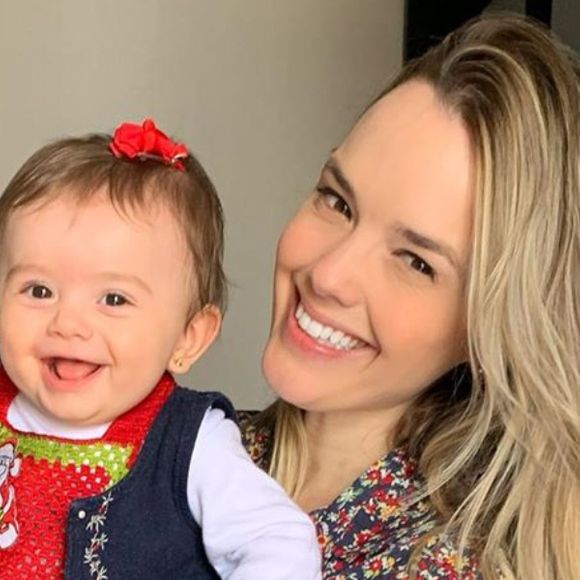 Thaeme Mariôto aconselhou mães a usarem sachê de chá de camomila no local da aplicação da vacina em crianças no caso de dor