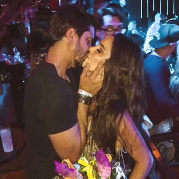 Ex-BBB Emilly Araújo e Paulo Simão mantêm relação longe dos holofotes