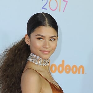 Maquiagem de Zendaya: tudo sobre a beleza da atriz no Emmy