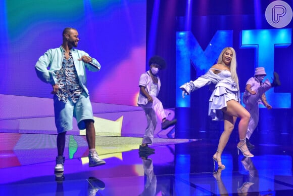 Luísa Sonza cantou 'Braba' e 'Toma' com MC Zaac no palco do MTV Miaw 2020