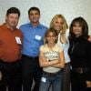 Polêmica entre Britney Spears e o pai, Jamie (de camisa vermelha), repercute entre os fãs