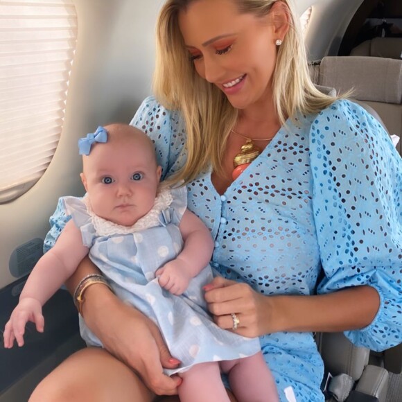 Ana Paula Siebert mostrou bastidores de viagem com Vicky para Angra dos Reis