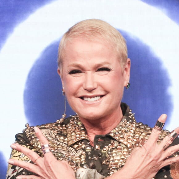 Xuxa Meneghel postou vídeo ao lado de Angélica e Eliana