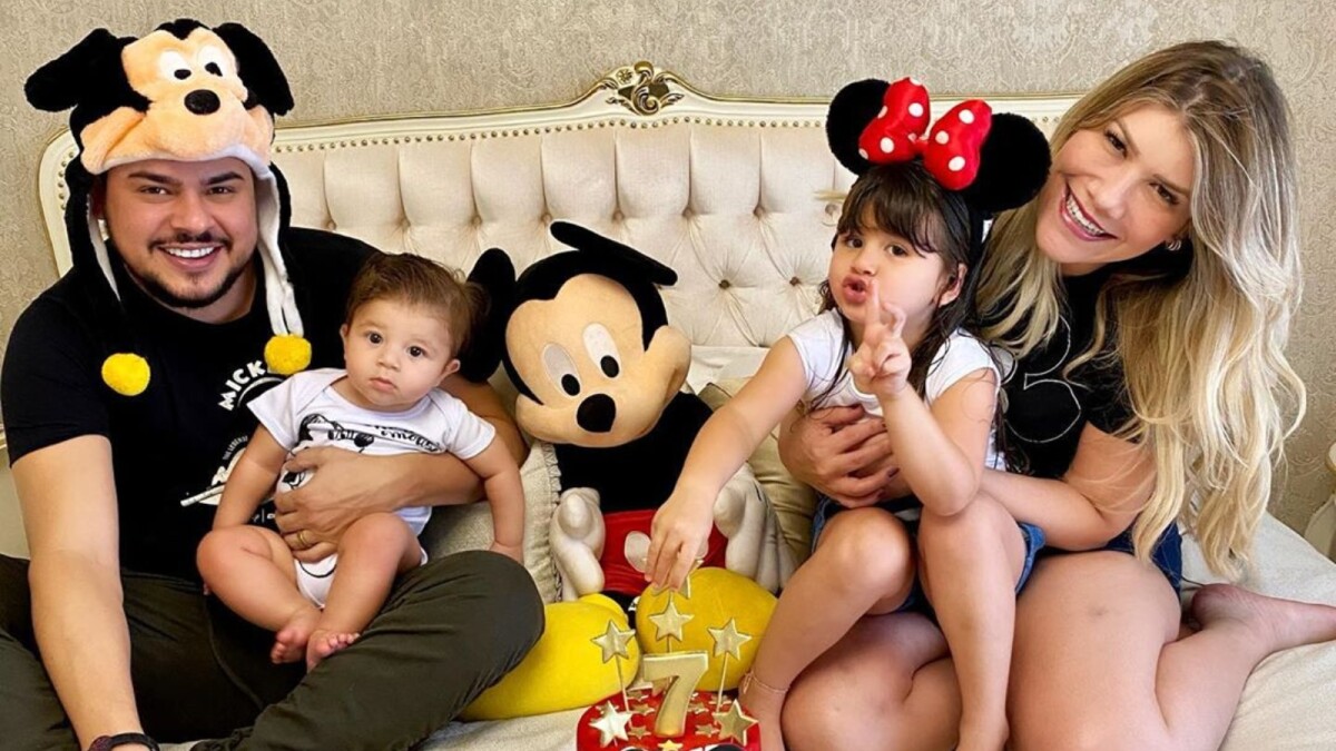 Foto Cristiano E Paula Vaccari Celebram Meses Do Filho Ca Ula Purepeople