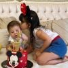 Filho de Cristiano ganha beijo da irmã, Pietra, em mesversário