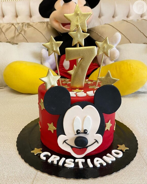 Veja bolo de mesversário de filho de Cristiano e Paula Vaccari!
