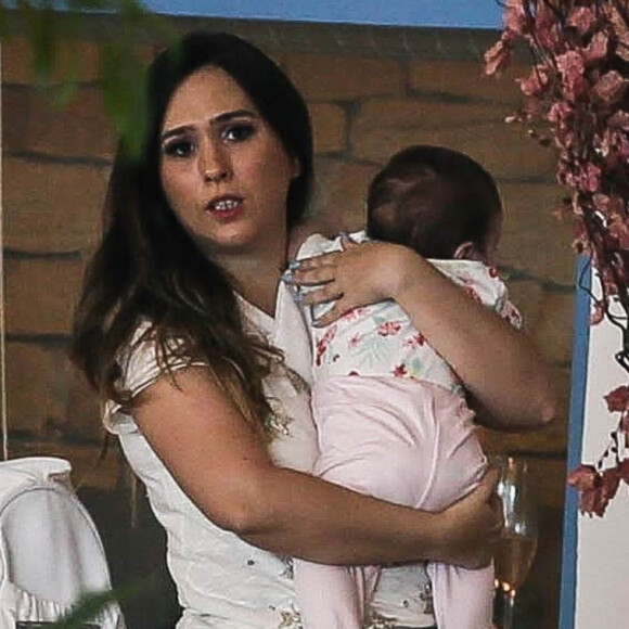 Filha de Tatá Werneck, Clara Maria está prestes a completar um ano