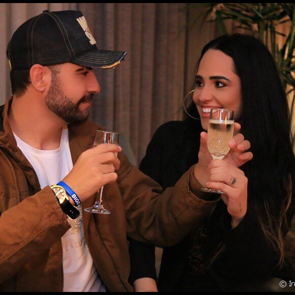 Perlla e Diogo Bottino estão namorando há um mês