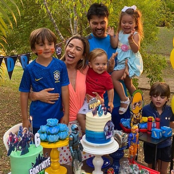Fãs de Patricia Abravanel elogiaram a boa forma da apresentadora