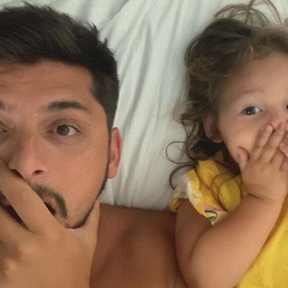 Bruno Gissoni comenta sucesso da filha, Madalena, na web