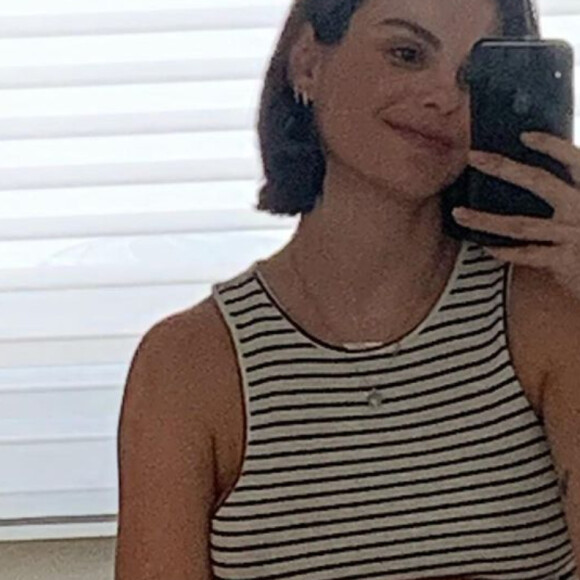 Grávida de 9 meses, Sthefany Brito exibe barriga: 'Prestes a explodir'