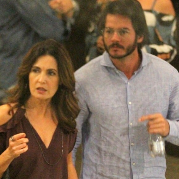 Fátima Bernardes e Túlio Gadêlha foram clicados pela primeira vez durante passeio por shopping em 2 de novembro de 2017