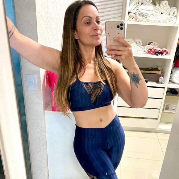 Corpo de Solange Almeida: artista investe em exercícios