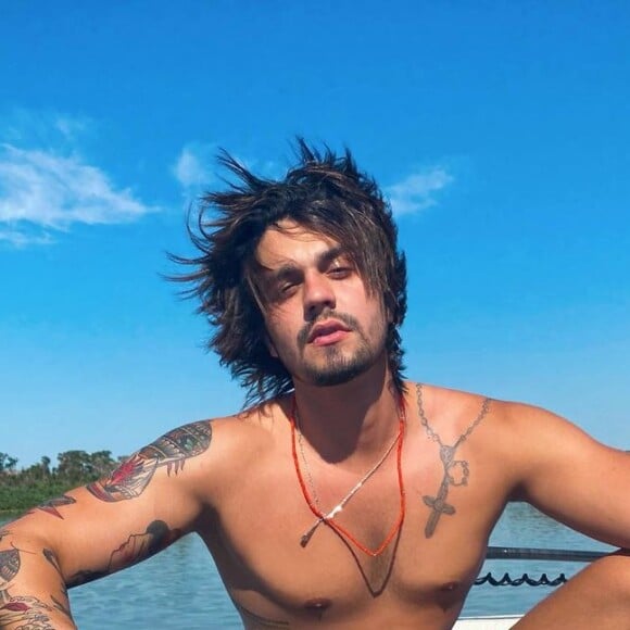 Luan Santana se pronunciou sobre a possibilidade de estar conhecendo melhor youtuber