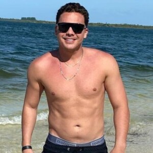 Wesley Safadão tem compartilhado fotos sem camisa em rede social