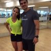 Pérola Faria faz exercícios com a supervisão do professor Renato Lobão. 'Meu corpo e meu desempenho melhoraram muito'
