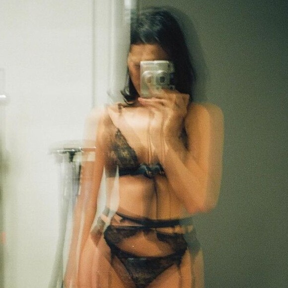 Bruna Marquezine foi estrela da campanha de Dia dos Namorados da marca Intimissimi; fotos foram divulgadas em fevereiro de 2020