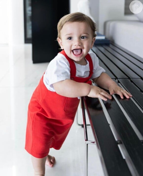 Filho de Romana Novais e Alok, Ravi tem  11 meses