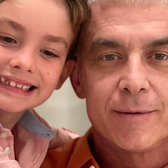 Ana Hickmann posta foto do marido, Alexandrê Correa, com filho no Natal