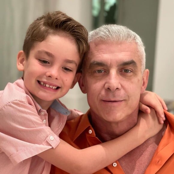 Marido de Ana Hickmann aparece em foto fofa com filho