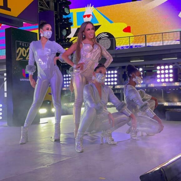 Anitta fez um show reservado no réveillon de Times Square, nos EUA