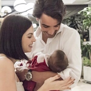 Sthefany Brito e Igor Raschkovsky são pais de Enrico, de 2 meses