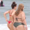 Mel Maia foi com a mãe em praia do Rio