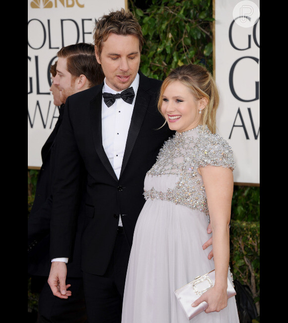 A atriz Kristen Bell está grávida de seu primeiro filho com o também ator Dax Shepard. Os dois estão noivos desde 2009