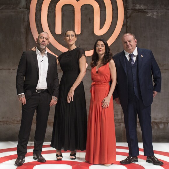 Paola Carosella ganhou homenagens após deixar o 'MasterChef Brasil'