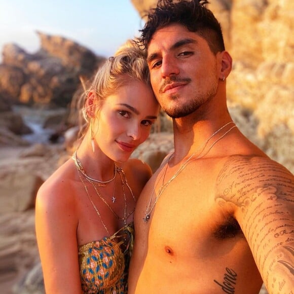 Yasmin Brunet e Gabriel Medina têm menos de um ano de relacionamento