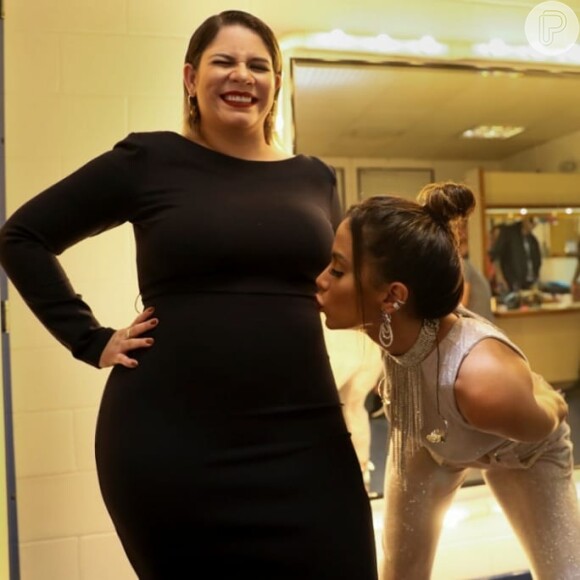 Marilia Mendonça foi tietada por Anitta na gravidez do filho, Léo