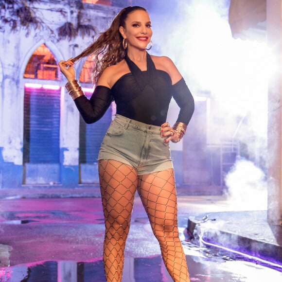 Ivete Sangalo lançou nova música com Xanddy, vocalista do Harmonia do Samba