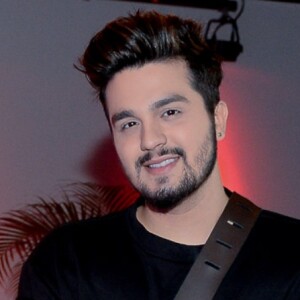 Luan Santana é flagrado com nova affair