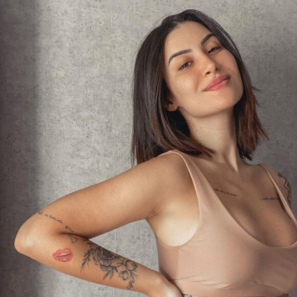 Bianca Andrade mostrou o corpo na 16ª semana de gravidez em foto na web