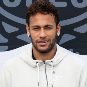 'Mentira feia', disse assessoria de Neymar após boatos