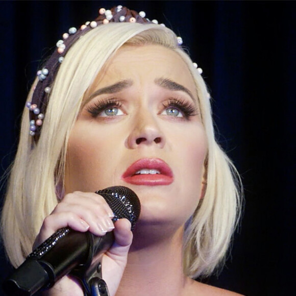 Katy Perry explica nome da filha: 'Daisy, para mim, quer dizer pureza; Dove significa paz; e Bloom transmite alegre, então é muito 'pureza, paz e alegria'