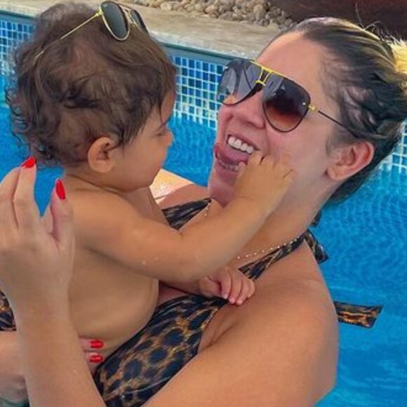 Marília Mendonça dá detalhes de crescimento do filho, Léo