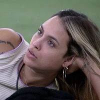 'BBB 21': Sarah descarta affair com Rodolffo e nota interesse dele em Karol Conká. 'Tentando'