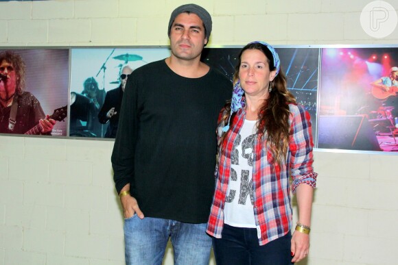 Thiago Lacerda foi com a mulher, Vanessa Lóes, ao show do cantor Paul McCartney no Rio