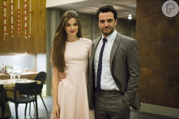 Camila Queiroz e Rodrigo Lombardi estão confimados para 'Verdades Secretas 2'