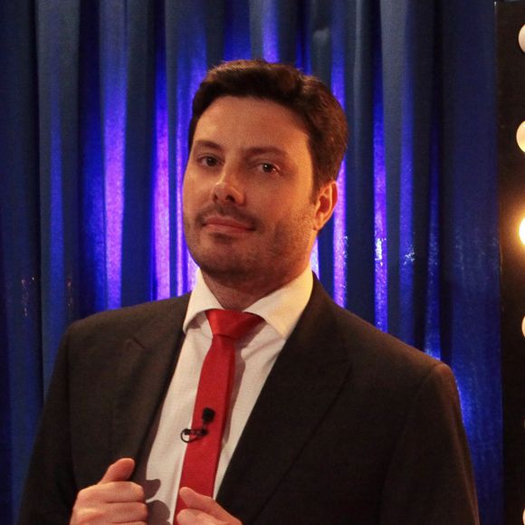 Danilo Gentili disse em rede social: 'Quem me segue sabe que sempre defendi as instituições'