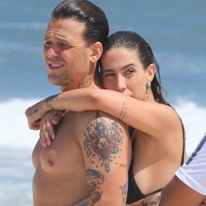 Gabi Brandt e Saulo Poncio estão casados há dois anos